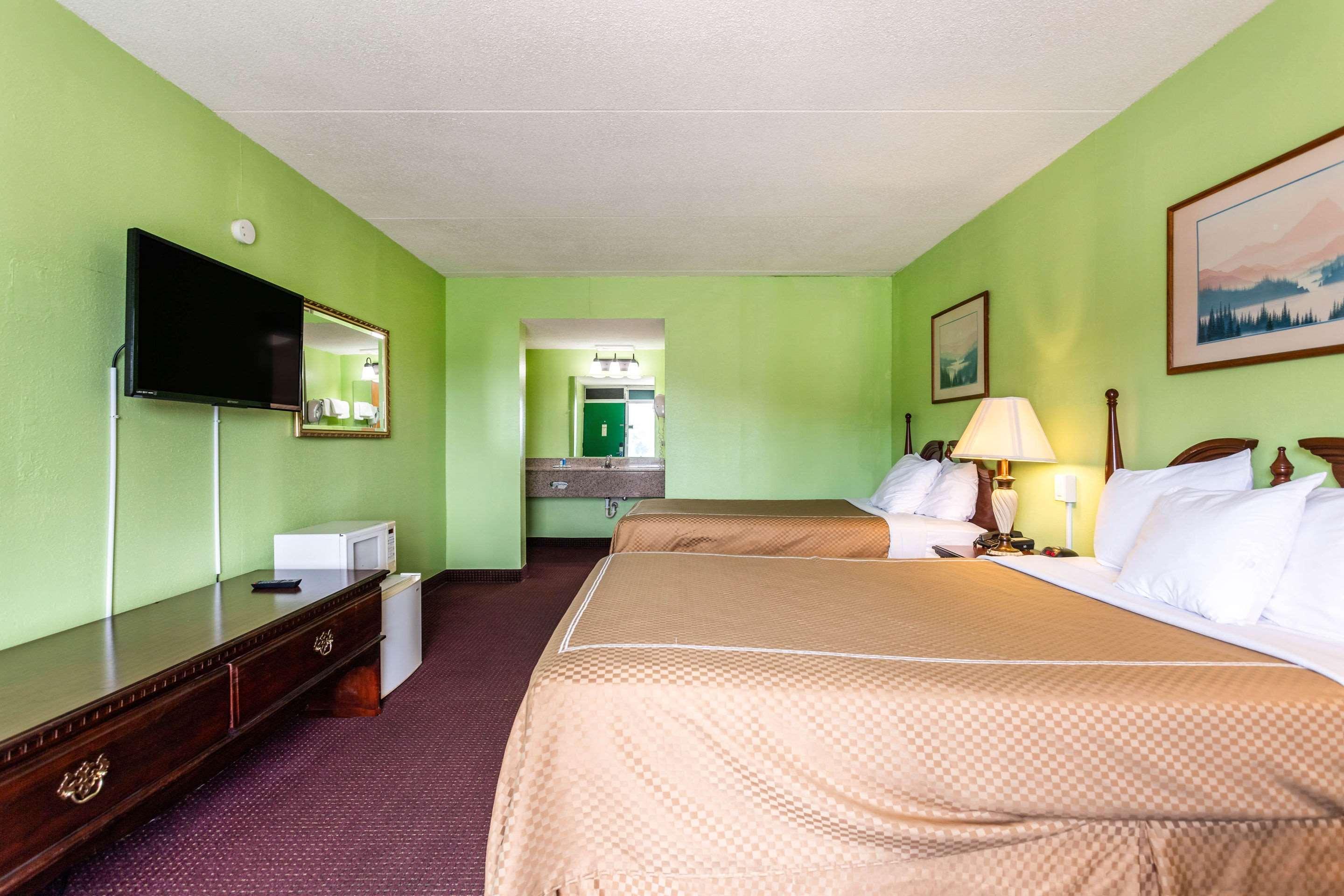 Rodeway Inn Renfro Valley Mount Vernon Extérieur photo