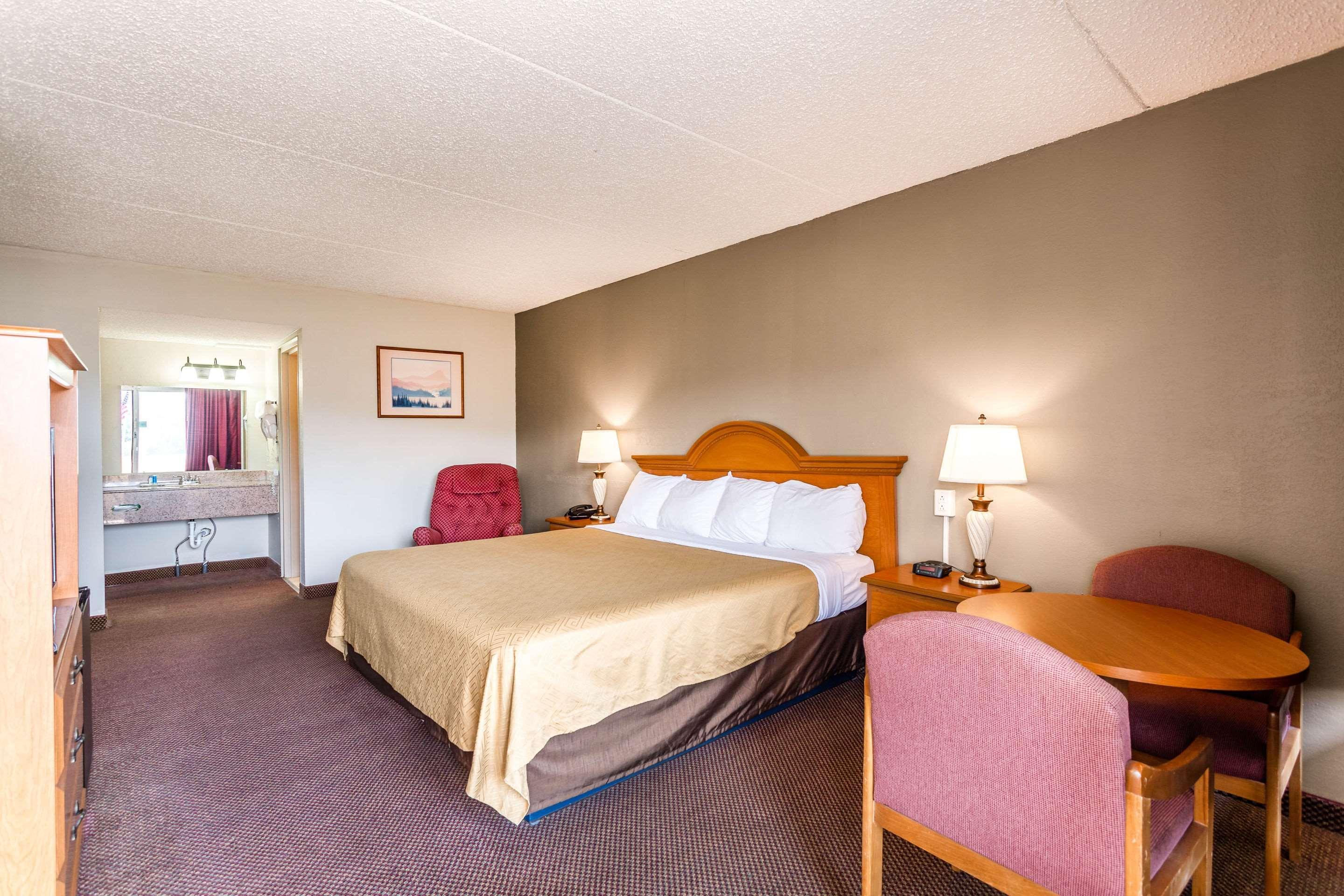 Rodeway Inn Renfro Valley Mount Vernon Extérieur photo