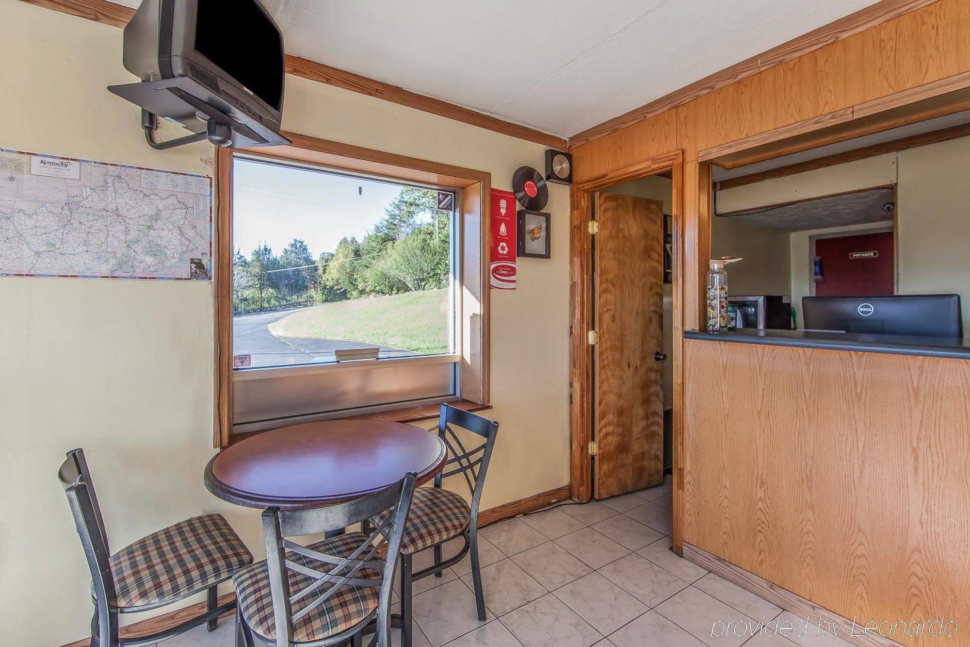 Rodeway Inn Renfro Valley Mount Vernon Extérieur photo